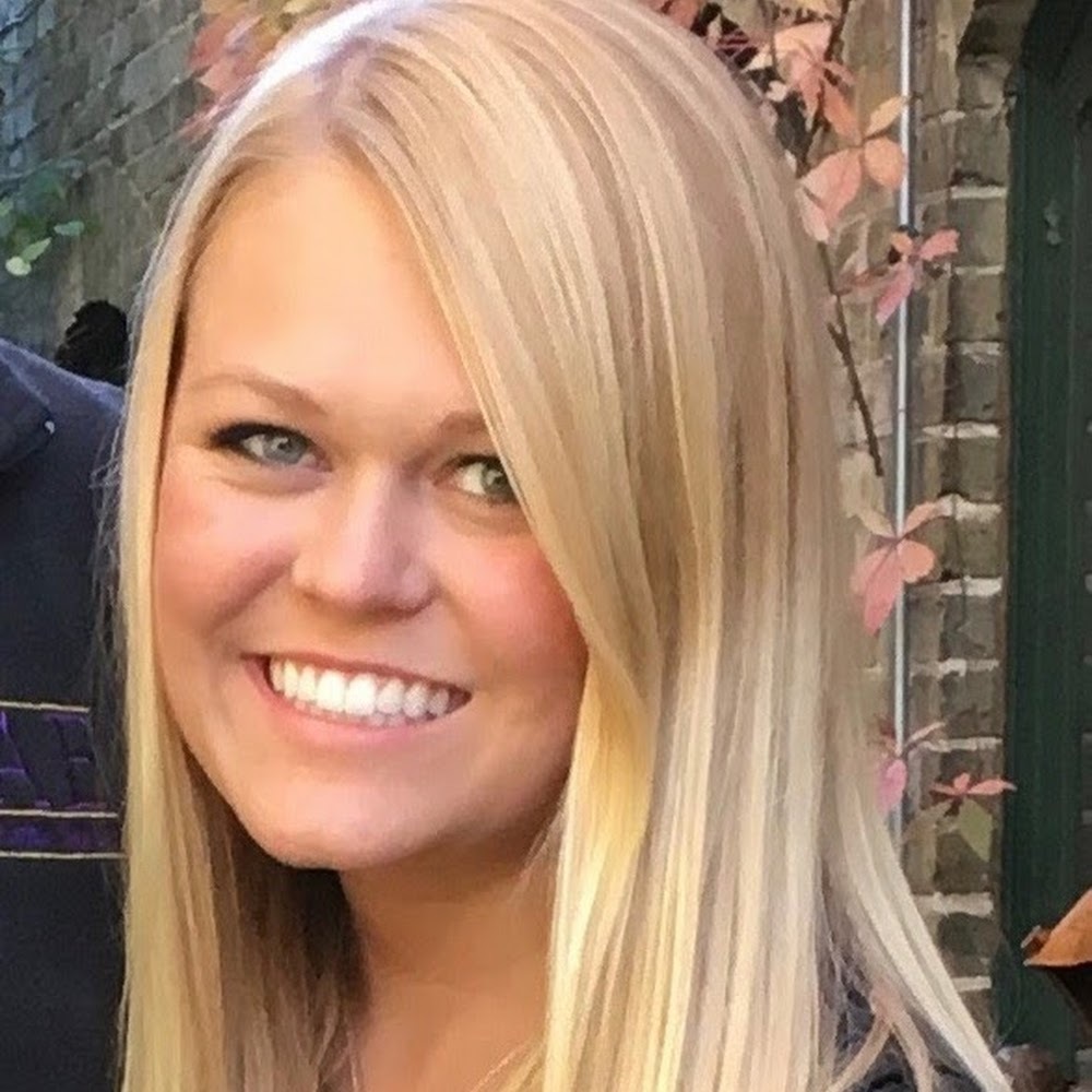 Meet your Posher, Courtney